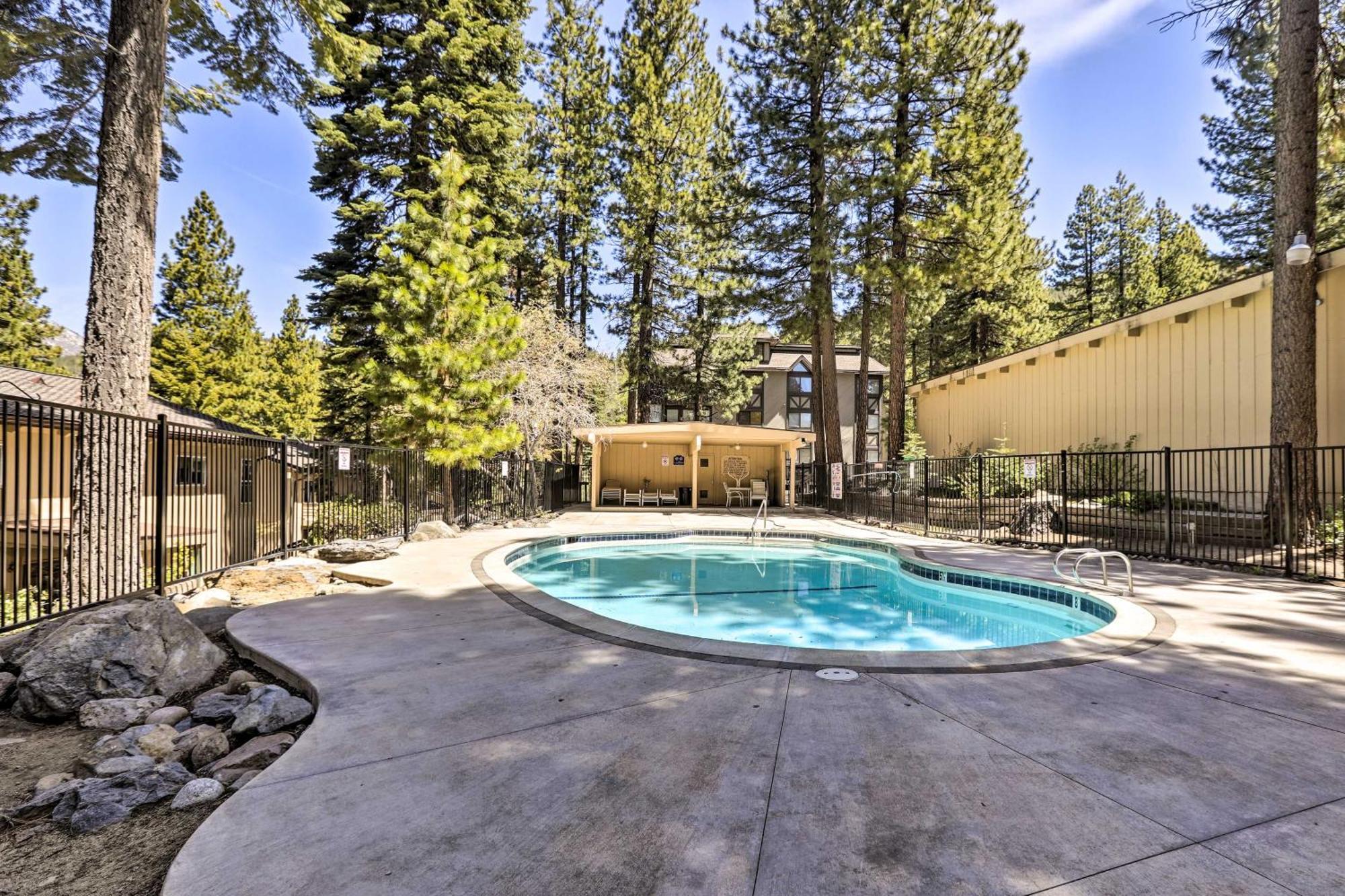Incline Village Condo With Deck 1 Mi To Lake Tahoe Экстерьер фото