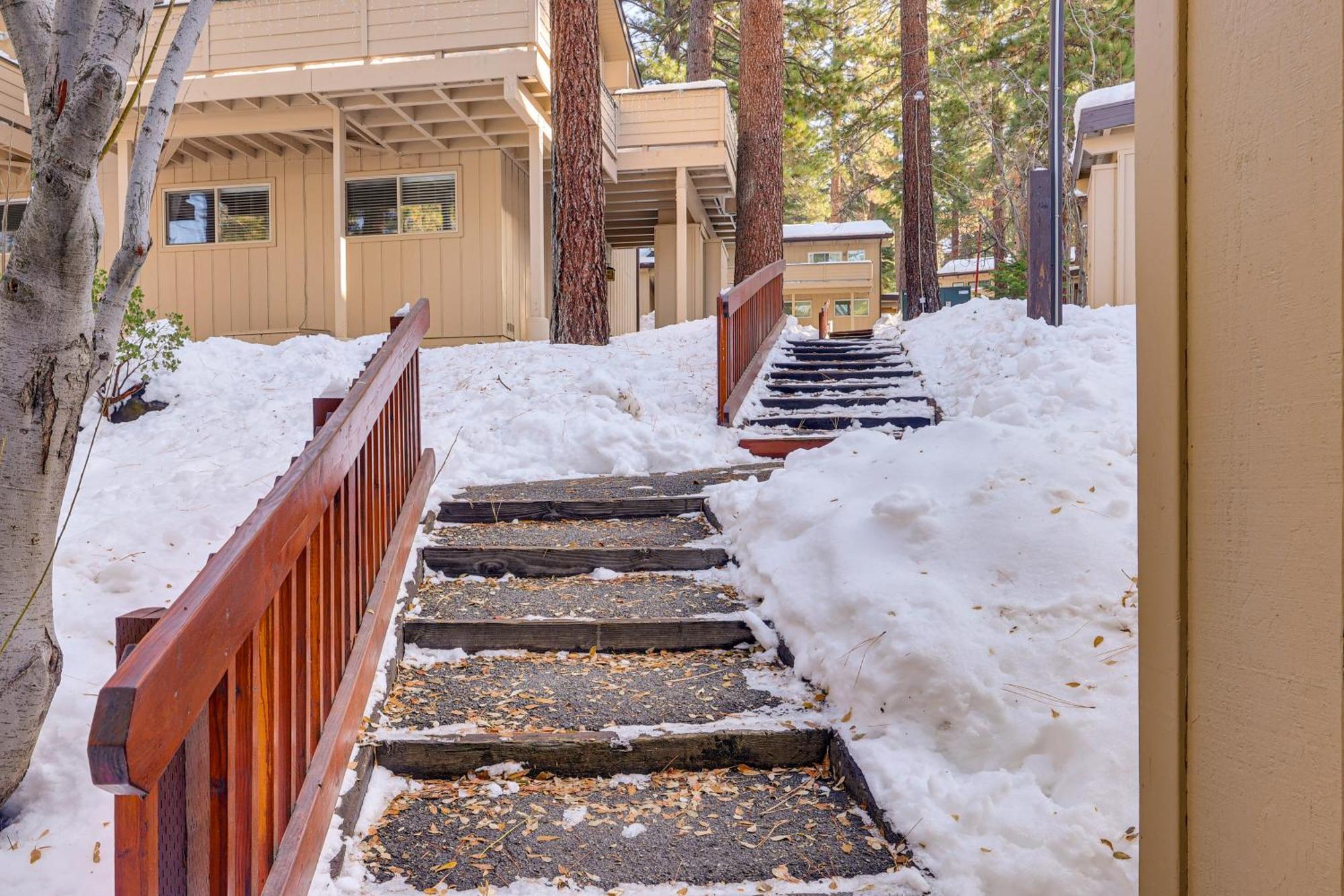 Incline Village Condo With Deck 1 Mi To Lake Tahoe Экстерьер фото