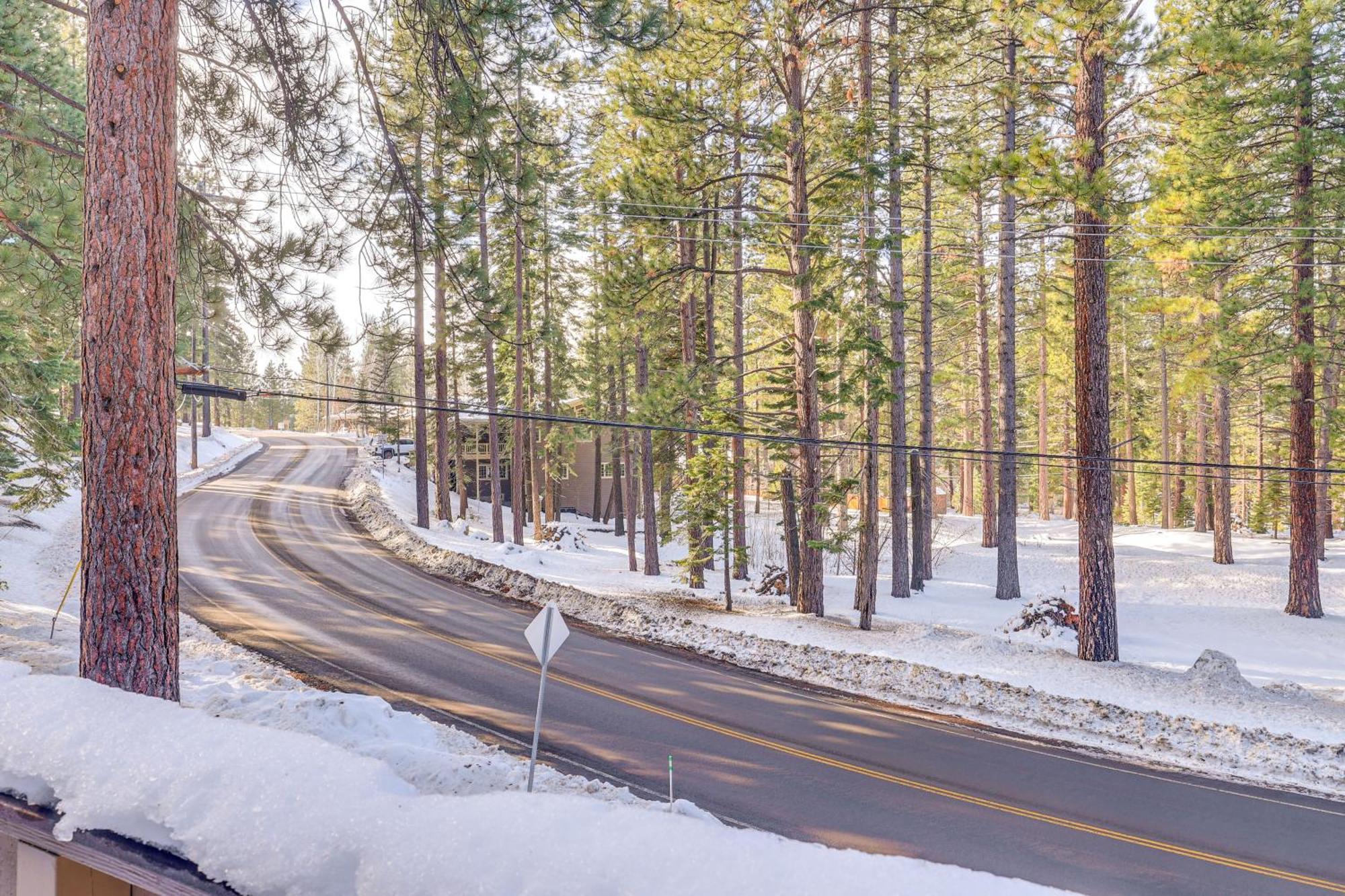 Incline Village Condo With Deck 1 Mi To Lake Tahoe Экстерьер фото